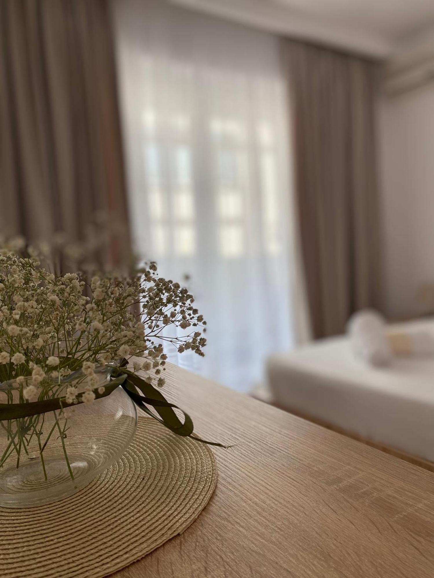 Central Welcoming Apartment In ティラナ エクステリア 写真